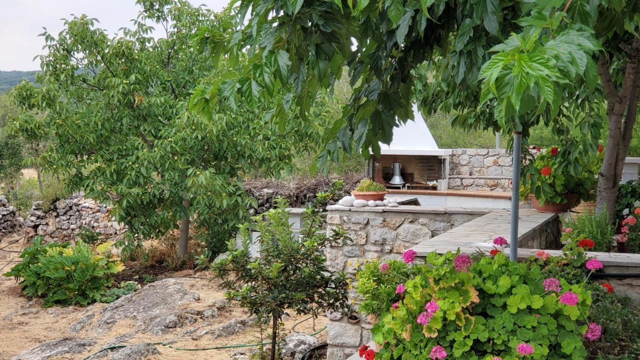 Вилла Stone House In A Quiet Landscape, Leonidion Экстерьер фото