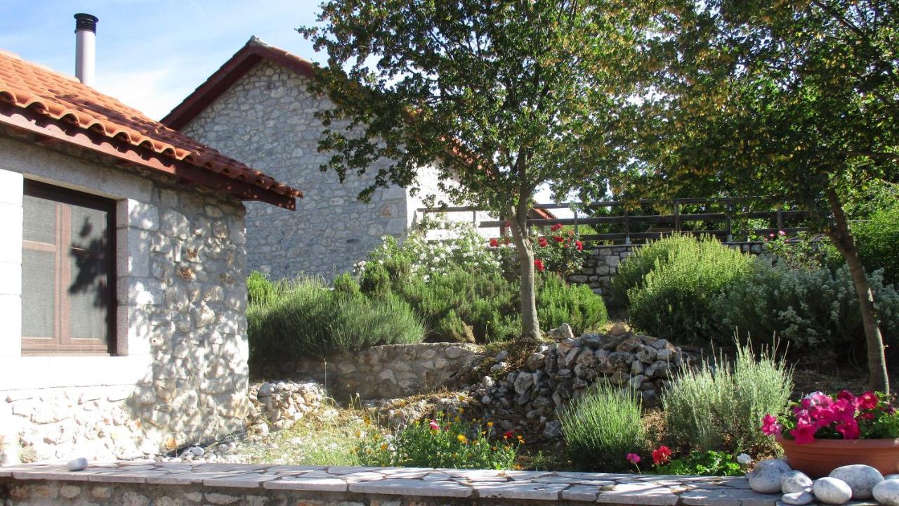 Вилла Stone House In A Quiet Landscape, Leonidion Экстерьер фото